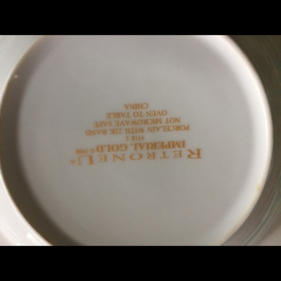 Retroneu Imperial Gold 5 Place Setting - Picture 3 of 3